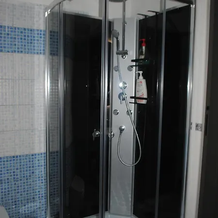 Casa Claudia Apartment *